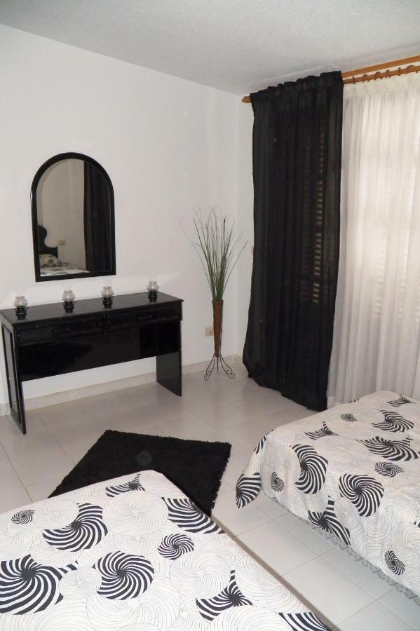 Coastside Apartment, Amarilla Bay 코스타델실렌시오 외부 사진